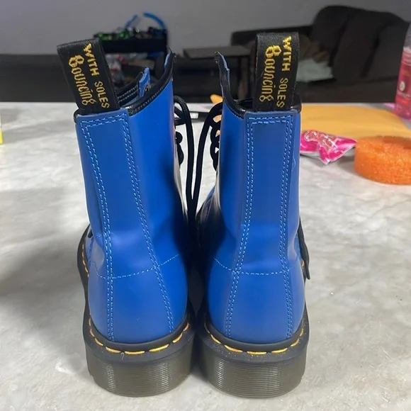 Excellent pre owned like new condition blue 1460 doc marten boots
